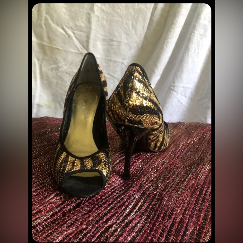 Nine West Evening Wear Black And Gold Sequin Heels - Picture 2 of 6